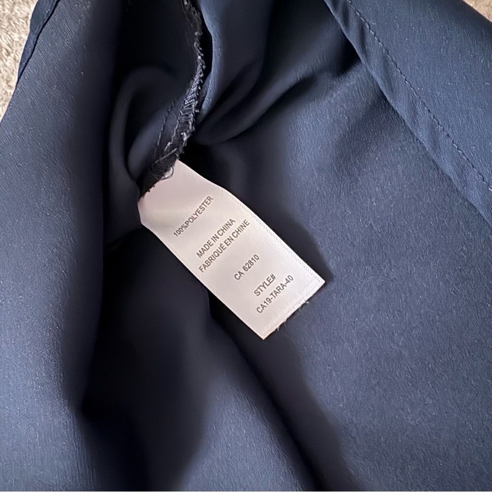 Ricki’s Navy Blue Sleeveless Tank Blouse With Rounded Hem Size Small - Picture 6 of 8